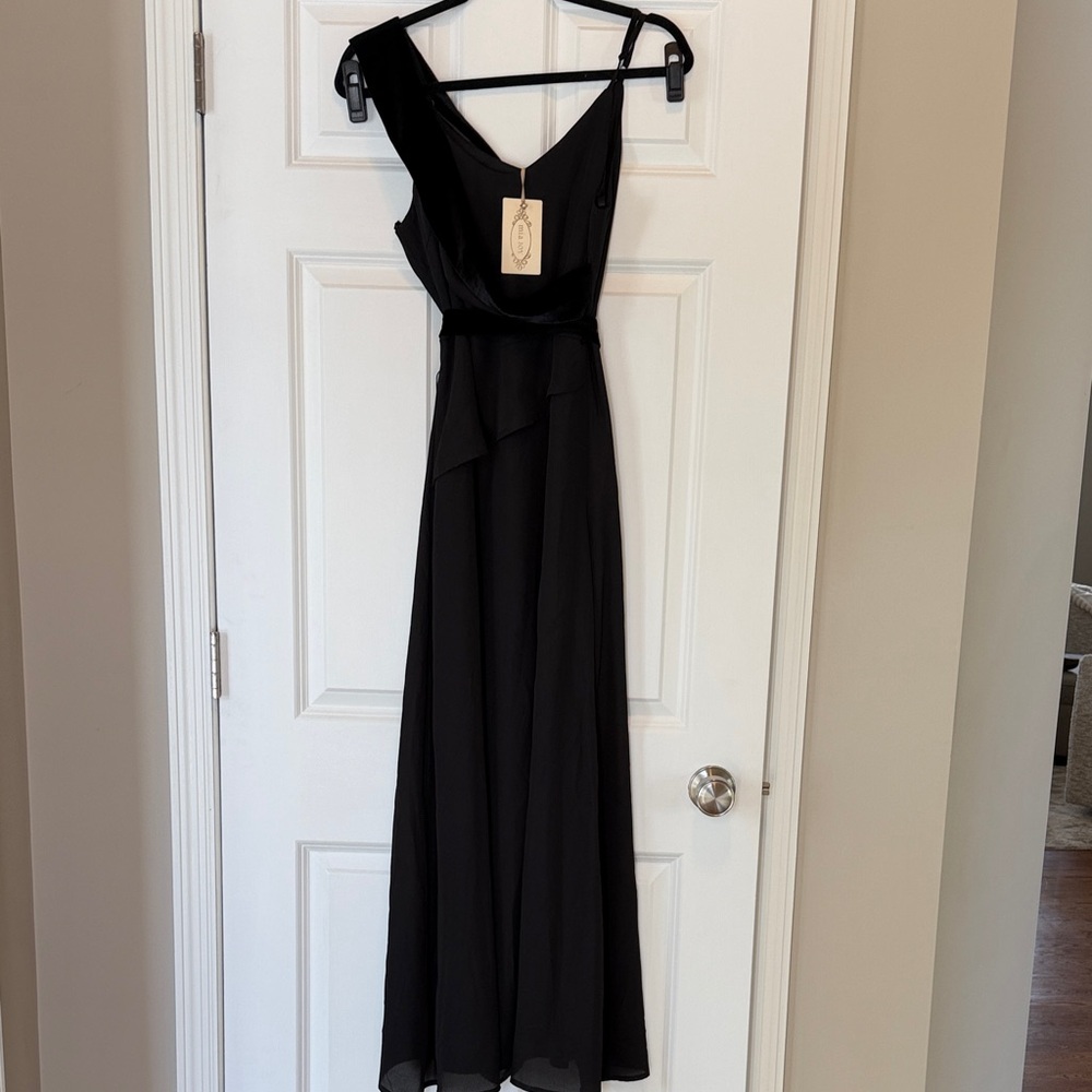 Chic Black Maxi Dress